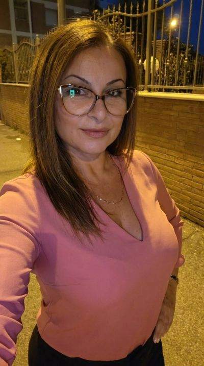 club de rencontre - Fougères - À Fougères, je veux un homme qui comprenne qu&rsquo;une femme mûre comme moi ne perd pas son temps