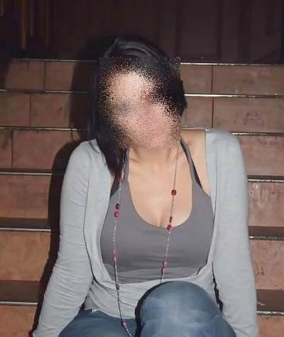 club de rencontre - Prunelli-di-Fiumorbo - Blouse blanche le jour, désirs cachés la nuit à Prunelli