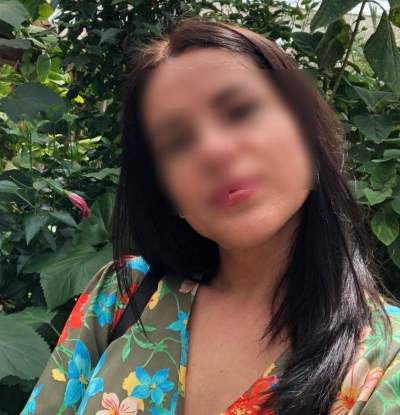 club de rencontre - La Roche-sur-Yon - À La Roche-sur-Yon, je cherche enfin un homme qui ne se sauvera pas en voyant mes formes généreuses et mes appétits de femme de cinquante ans.